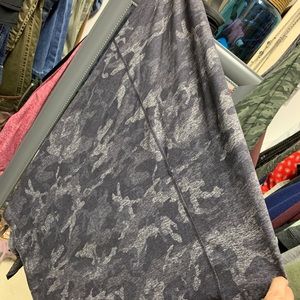 NWT Lululemon Vinyasa scarf.